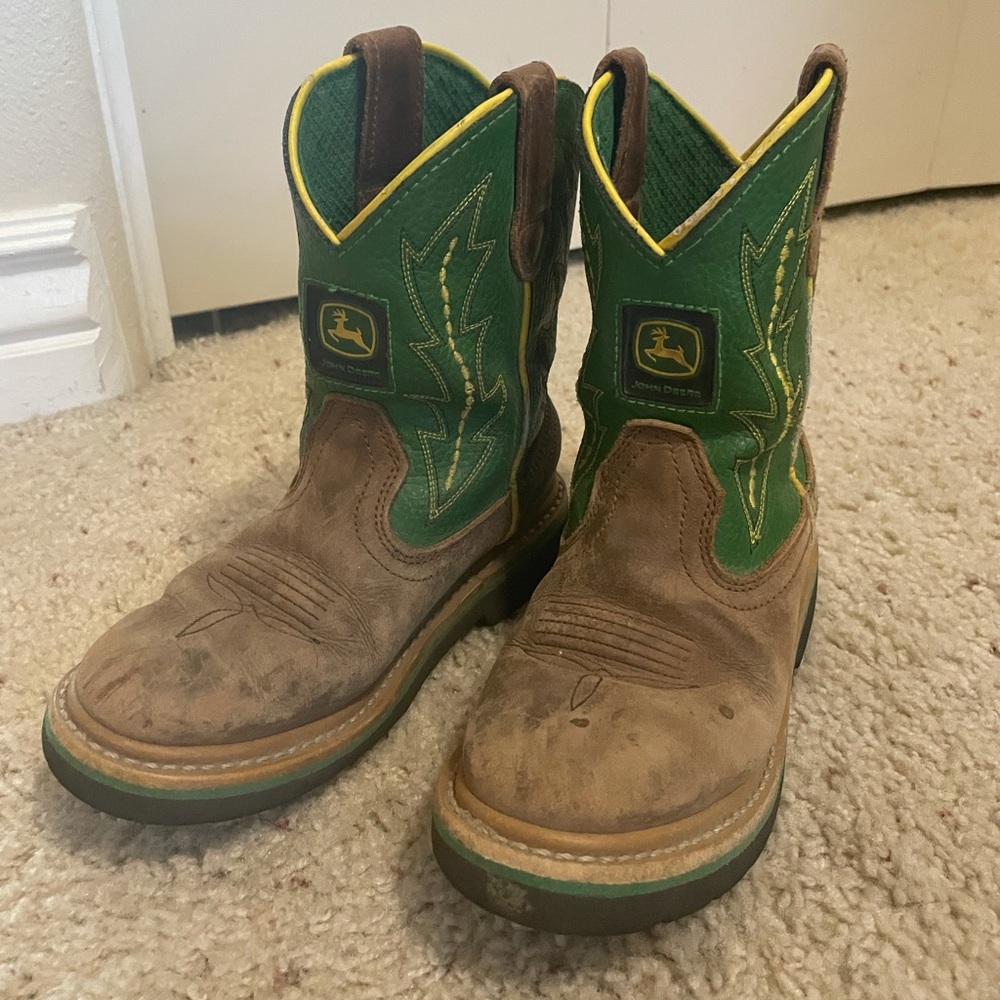Boys John Deere Cowboy Boots size 13